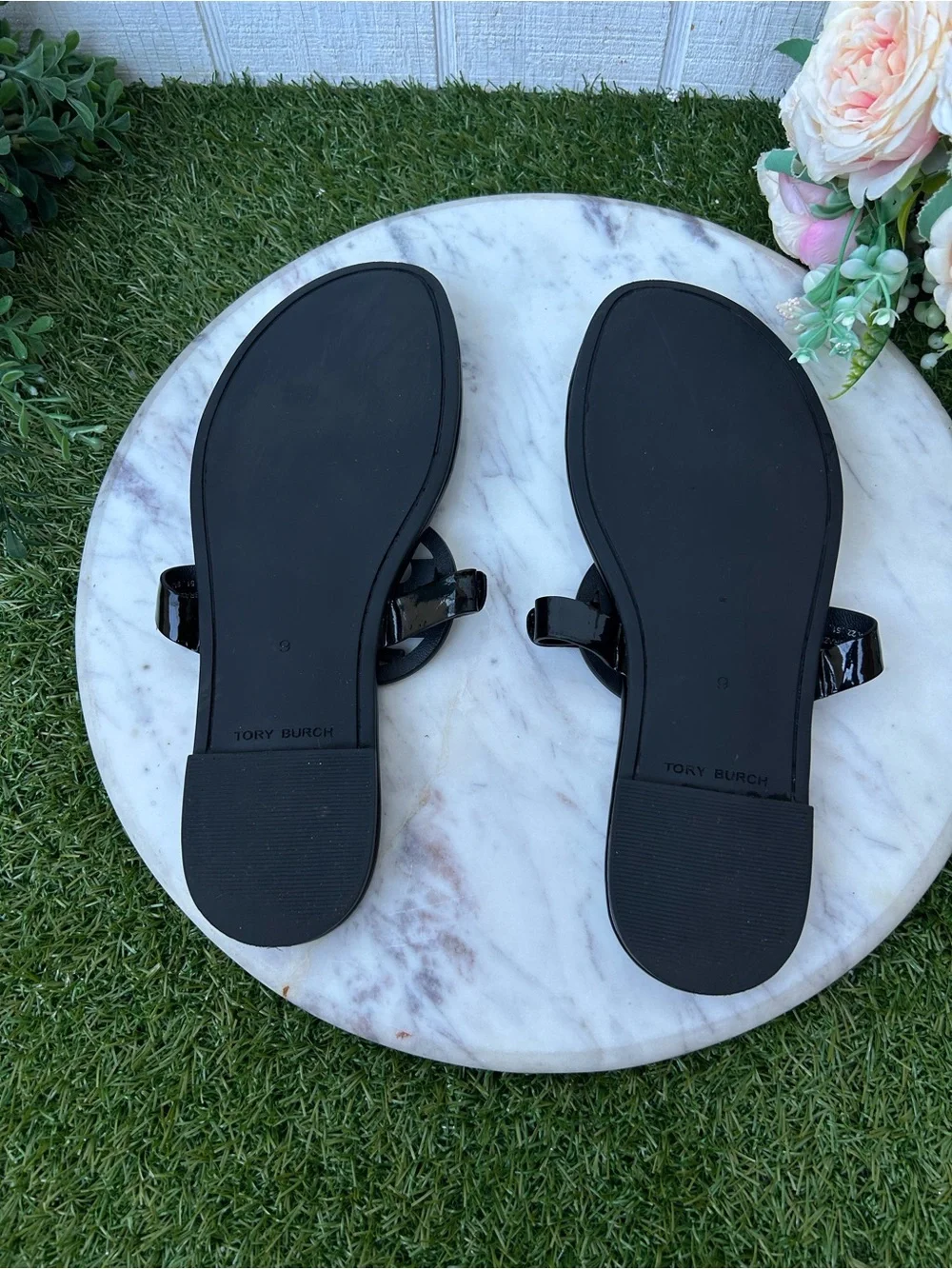 Tory Burch Miller Black soft sandal patent leather Size 9 gently used